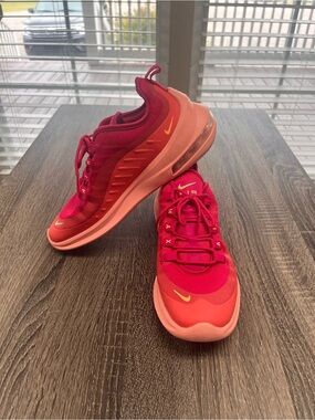 Nike Women’s Pink and Coral Sneakers with Yellow Swoosh